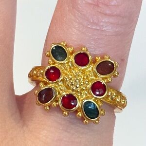 Vintage Anne Klein Gold Tone Chunky 80s 90s Ring Green & Red Accents Size 8